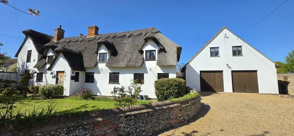 6 bed house for sale, Church Street, Ashley, CB8
