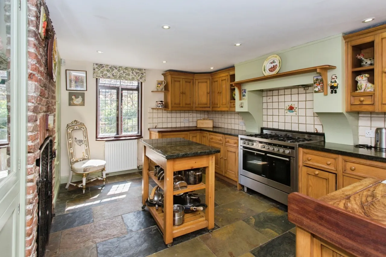 Church Street, Ashley, CB8, photo 9