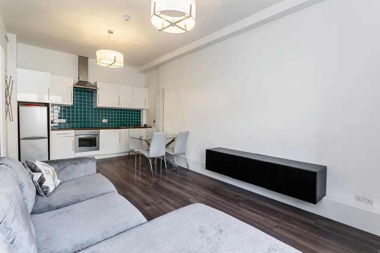 Caledonian Crescent, Dalry, EH11, photo 4