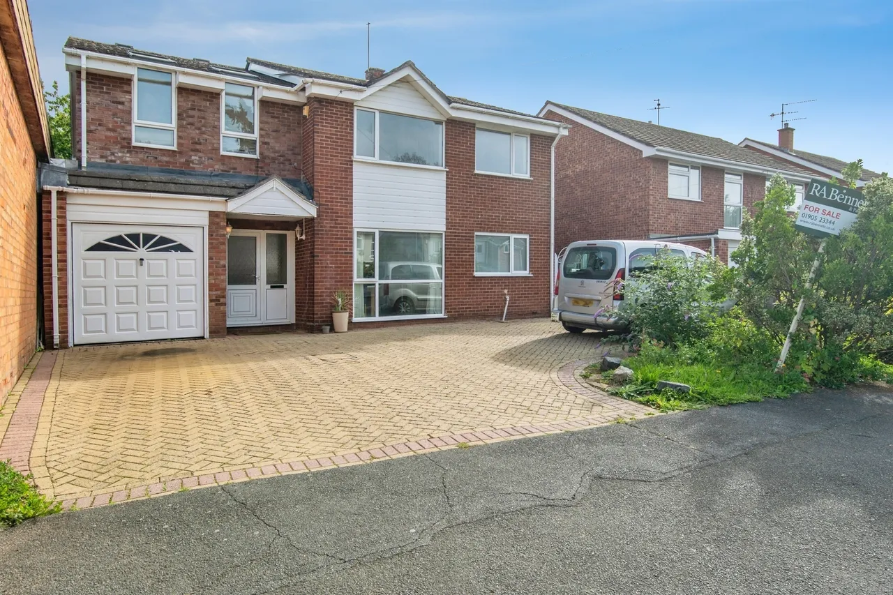 5 bed house for sale, Swinton Lane, Worcester, WR2