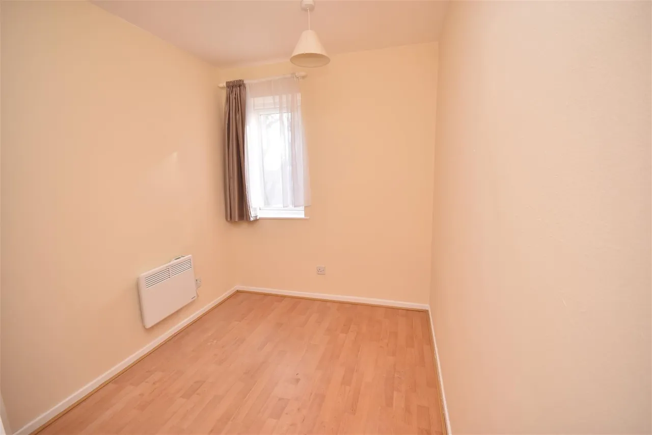 Old Place, Sleaford, photo 6