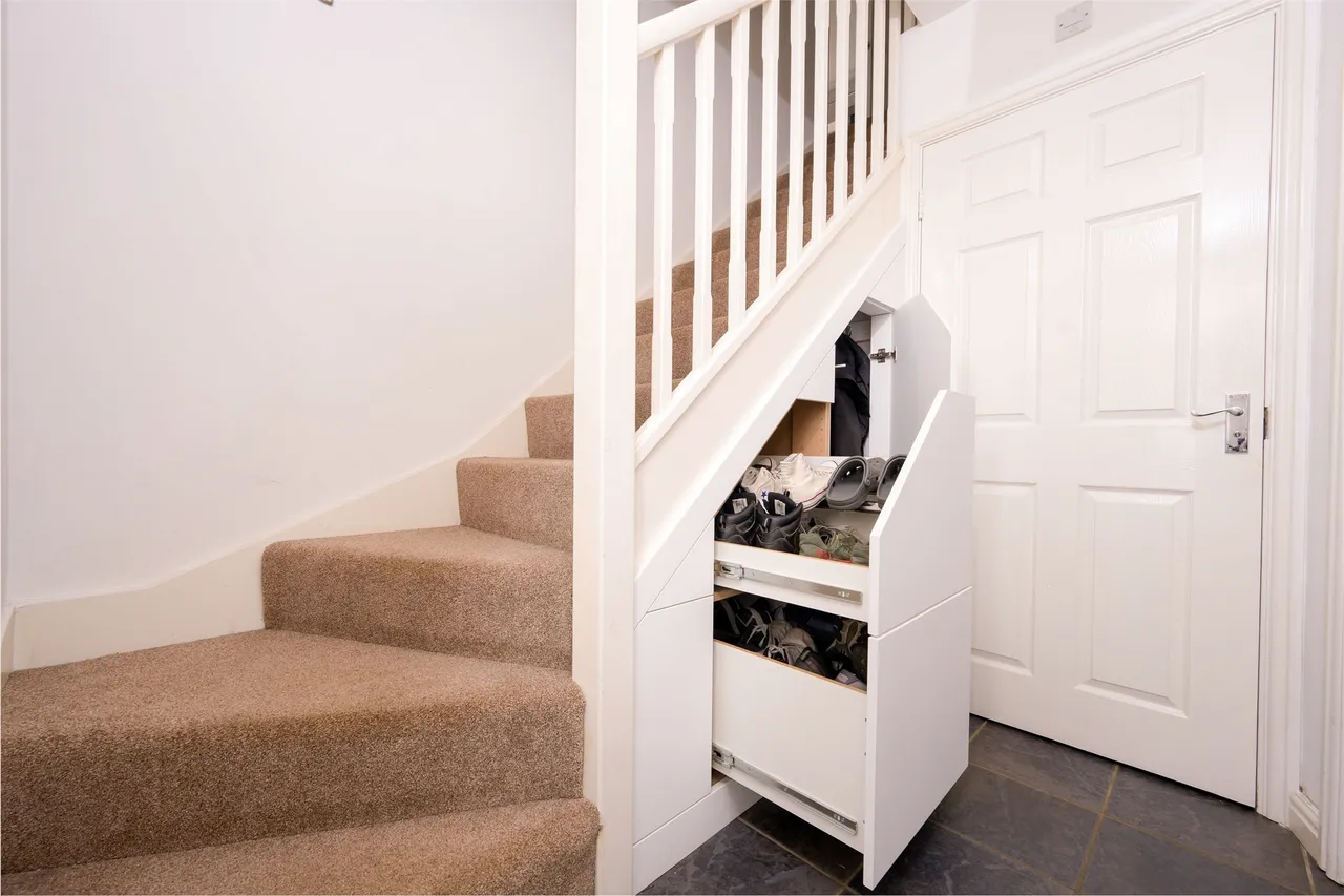 Honeysuckle Road, Kettering, NN14, photo 7