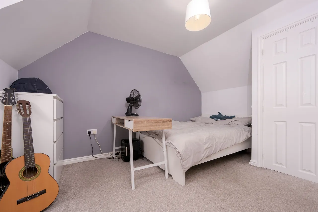 Honeysuckle Road, Kettering, NN14, photo 12