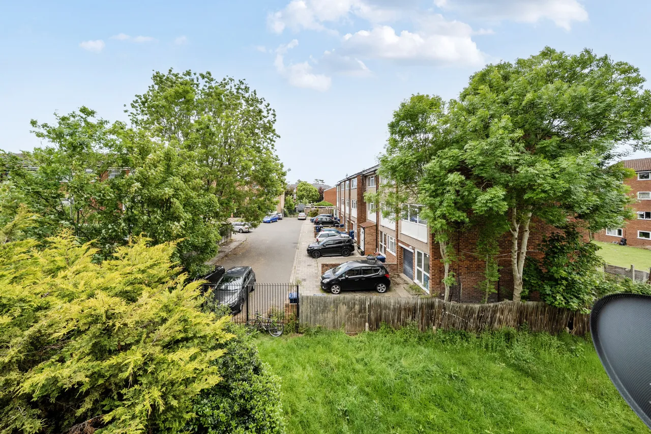 Pentland Place, Northolt, UB5, photo 10