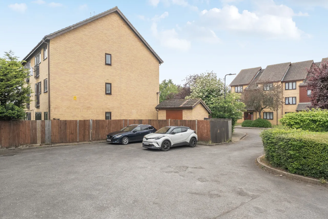 Pentland Place, Northolt, UB5, photo 20