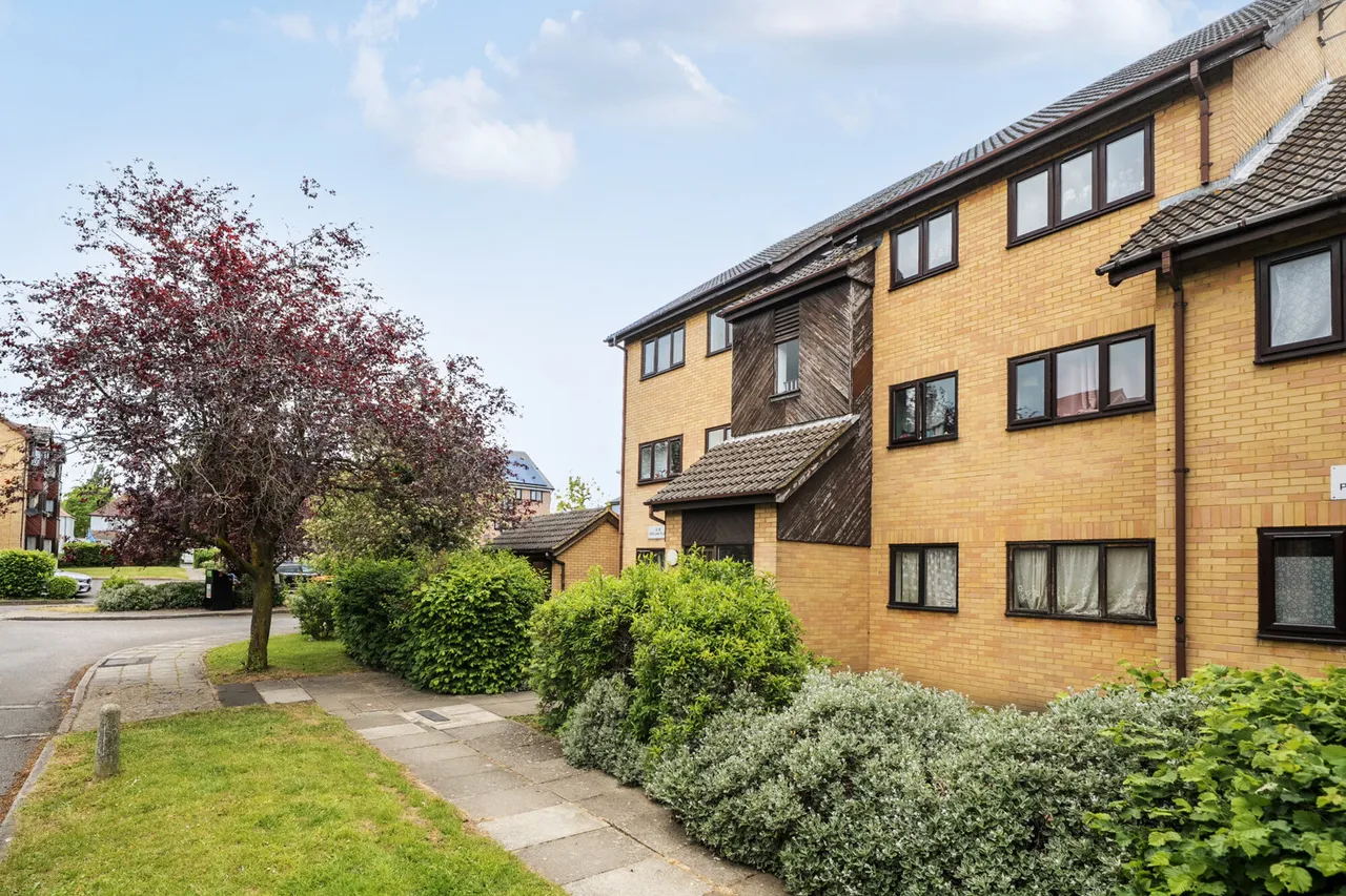 Pentland Place, Northolt, UB5, photo 22