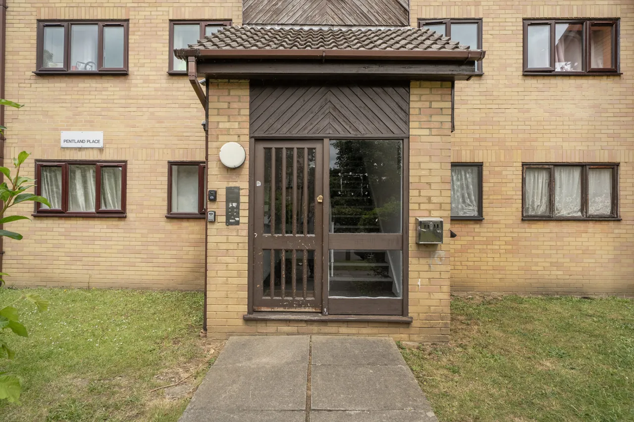 Pentland Place, Northolt, UB5, photo 26