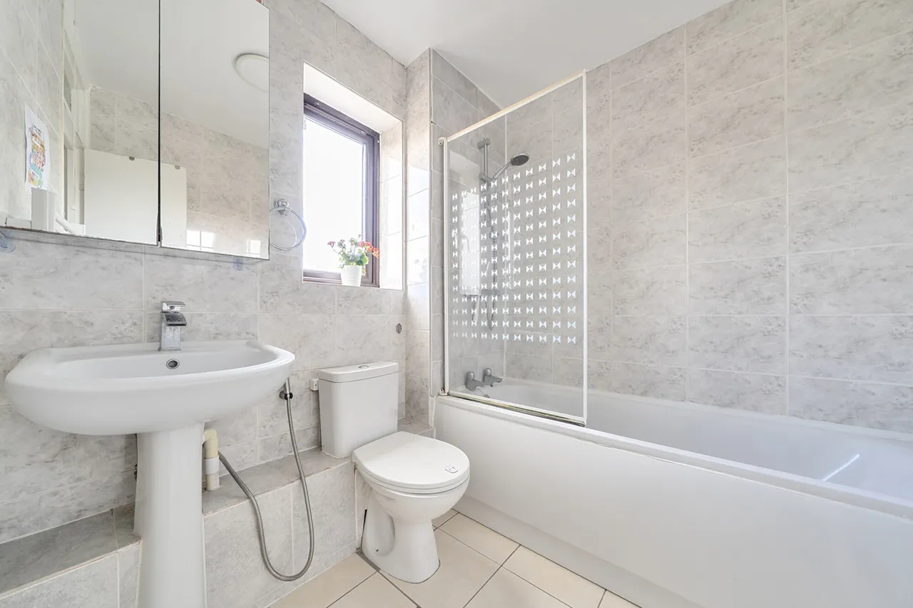 Pentland Place, Northolt, UB5, photo 9