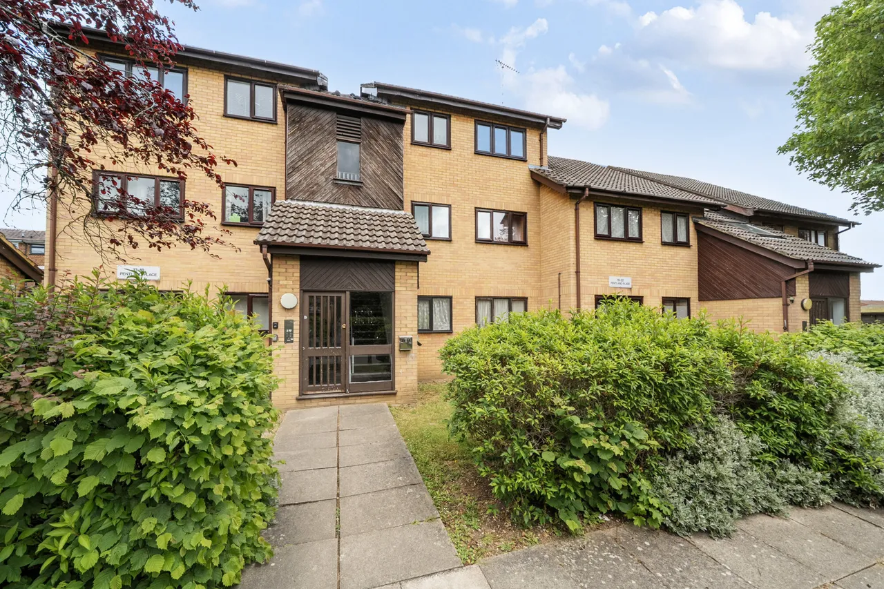 Pentland Place, Northolt, UB5, photo 19