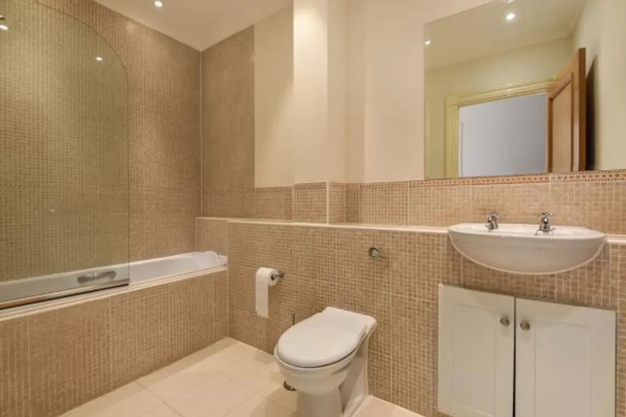 Oatlands Chase, Weybridge, KT13 9SE, photo 17