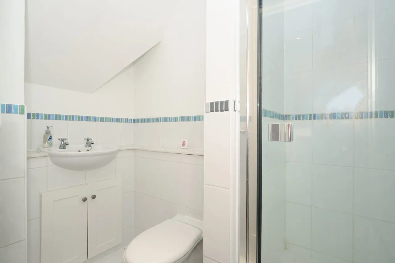 Oatlands Chase, Weybridge, KT13 9SE, photo 12