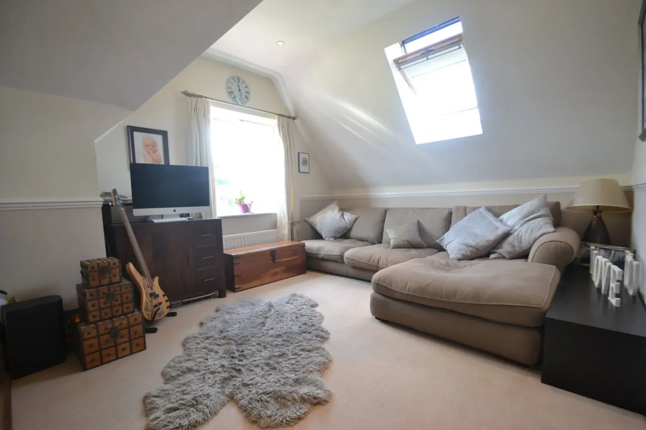Oatlands Chase, Weybridge, KT13 9SE, photo 9