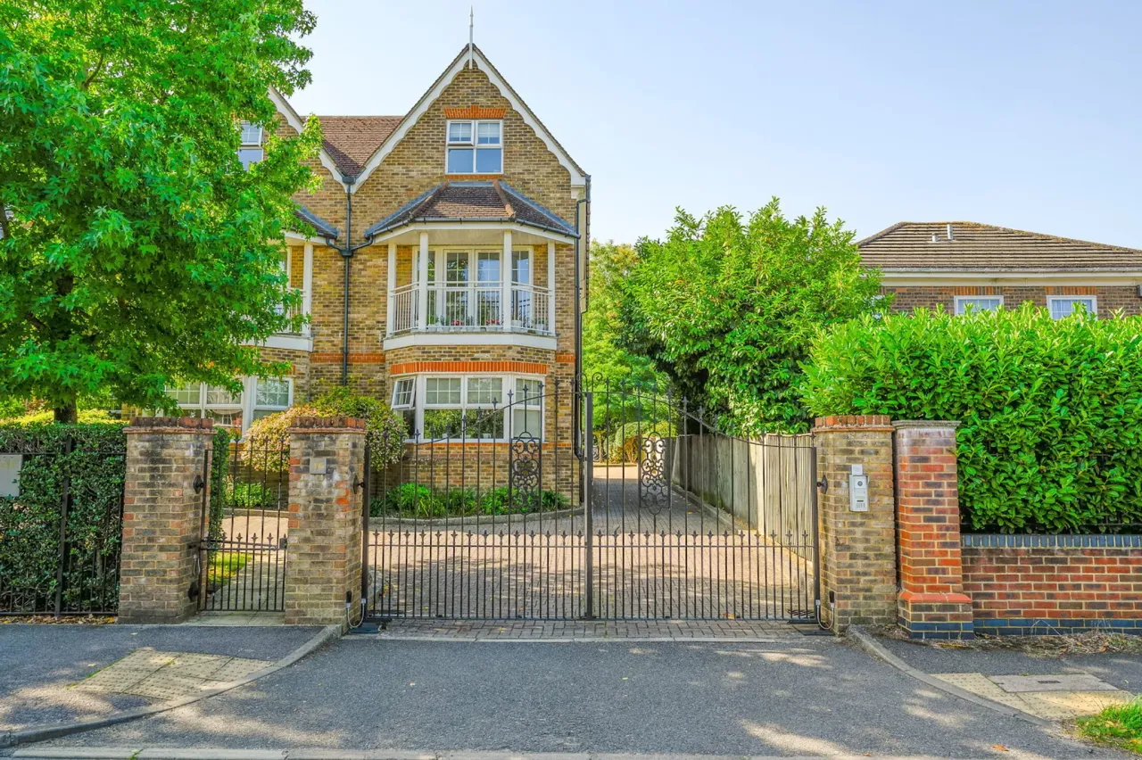 Oatlands Chase, Weybridge, KT13 9SE, photo 18