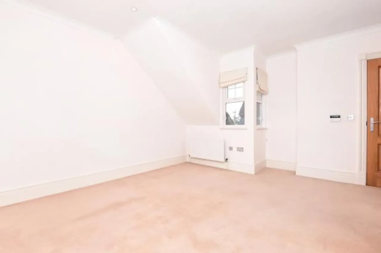 Oatlands Chase, Weybridge, KT13 9SE, photo 13