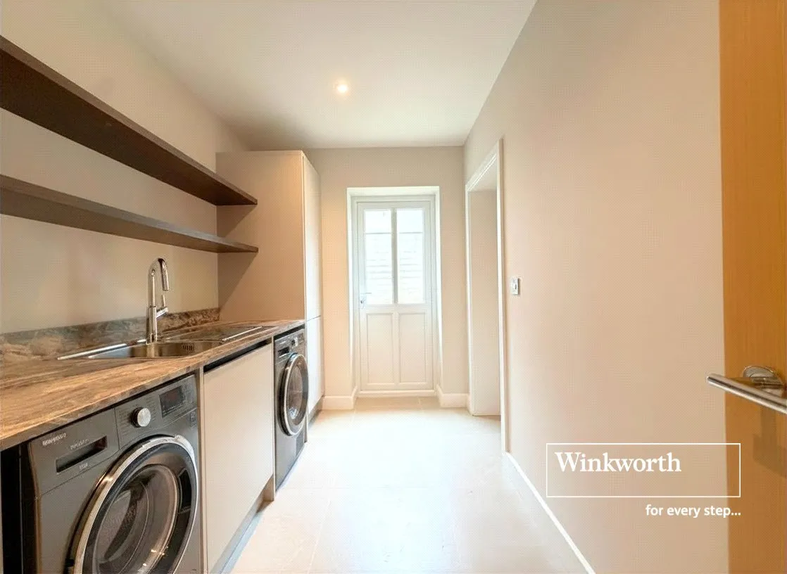 Fairway View Close, West Parley, BH22, photo 9
