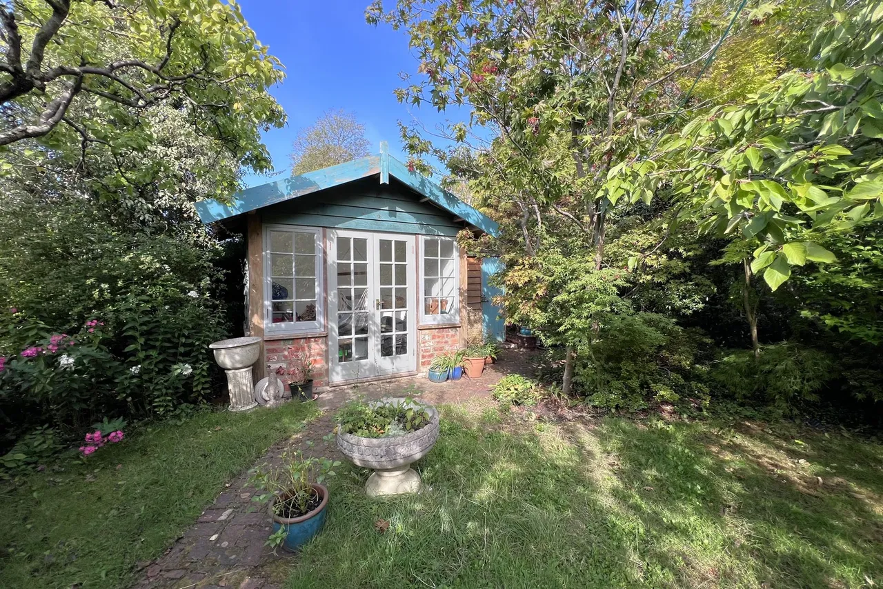 The Common, Cranleigh, GU6, photo 17