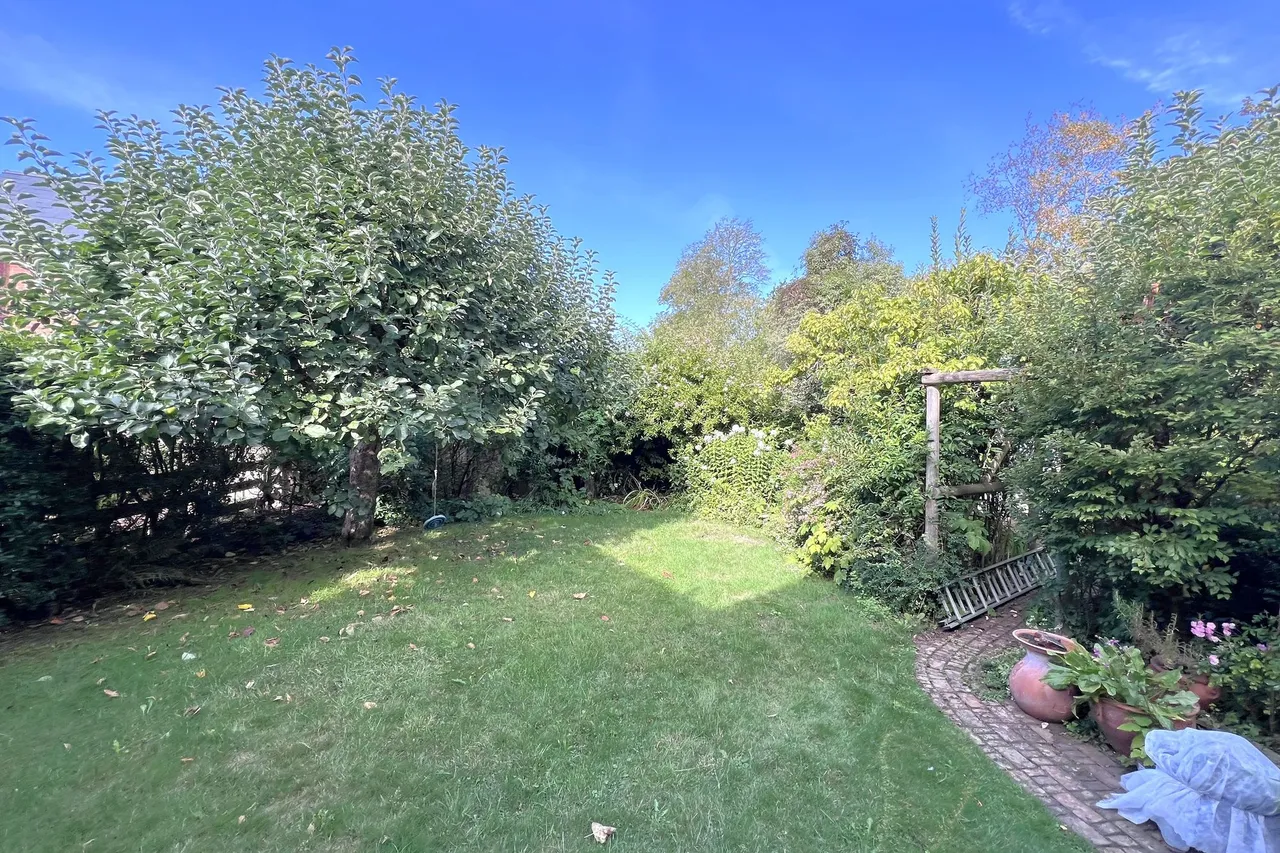 The Common, Cranleigh, GU6, photo 19