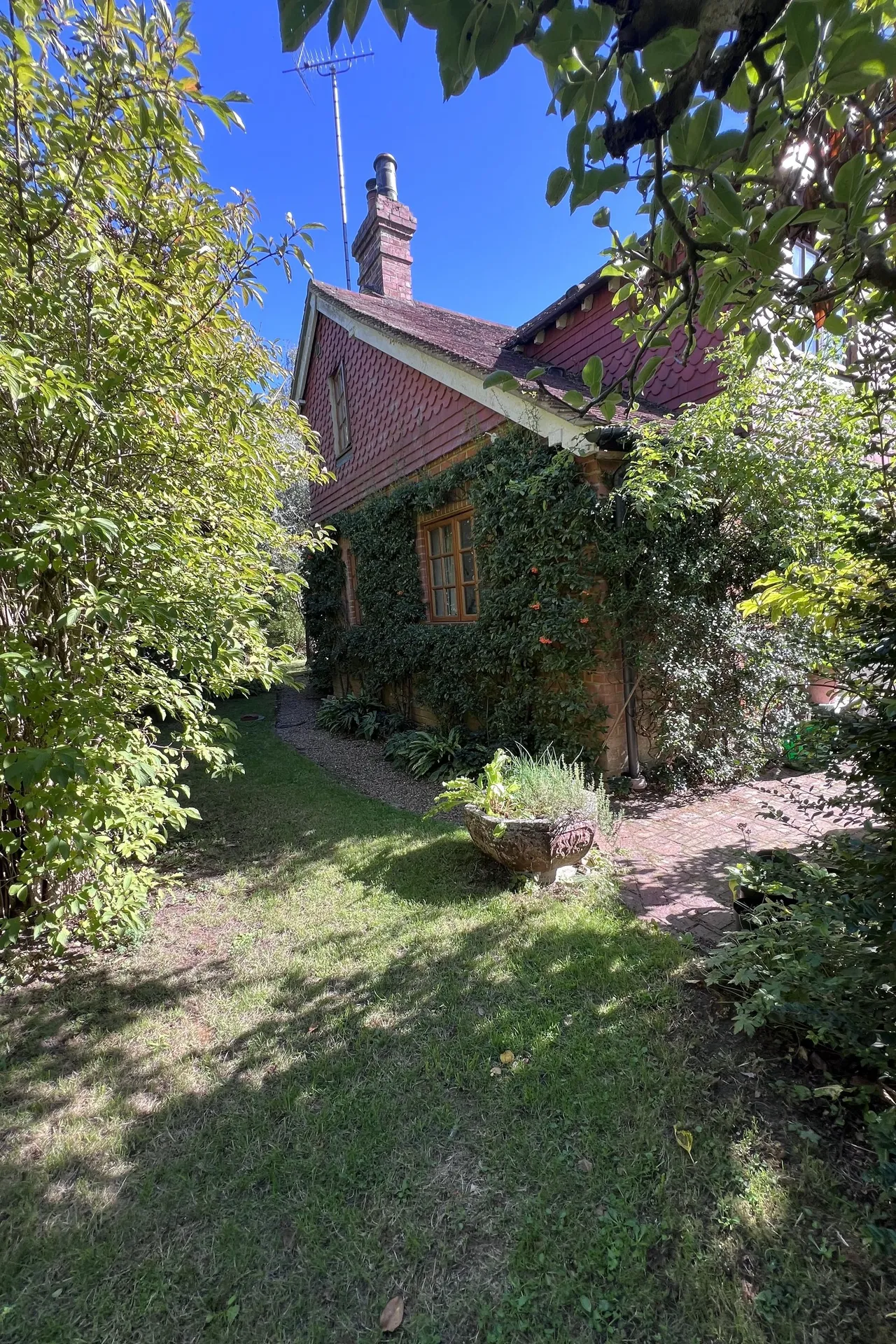 The Common, Cranleigh, GU6, photo 21
