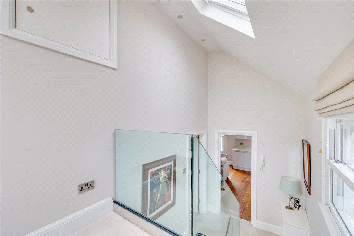 Whittingstall Road, London, SW6, photo 13