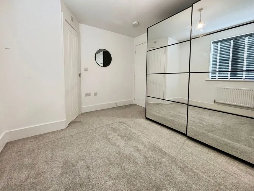 Reeves Avenue, Paddock Wood, TN12, photo 8