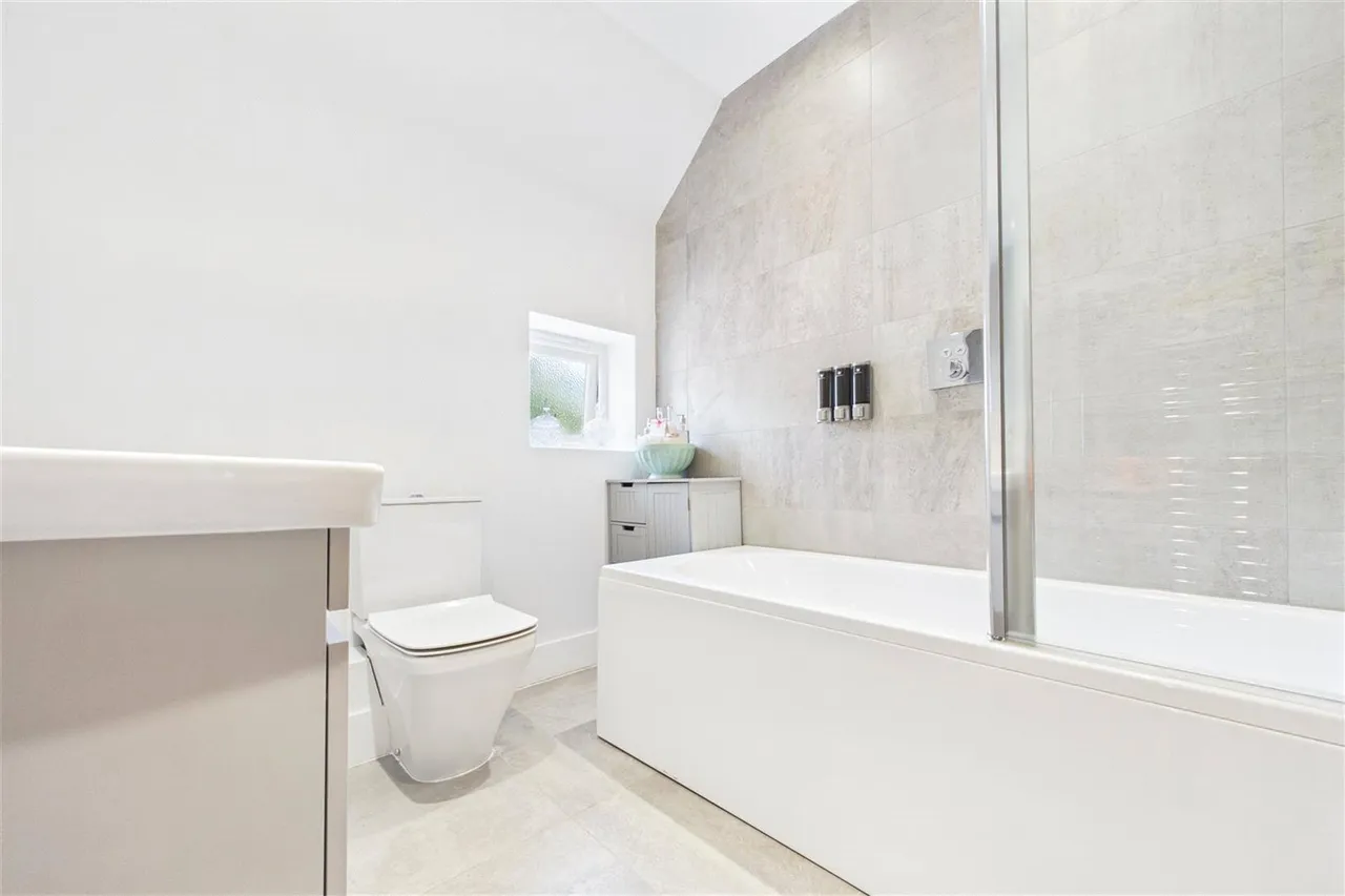 Doric Avenue, Chineham, RG24, photo 13