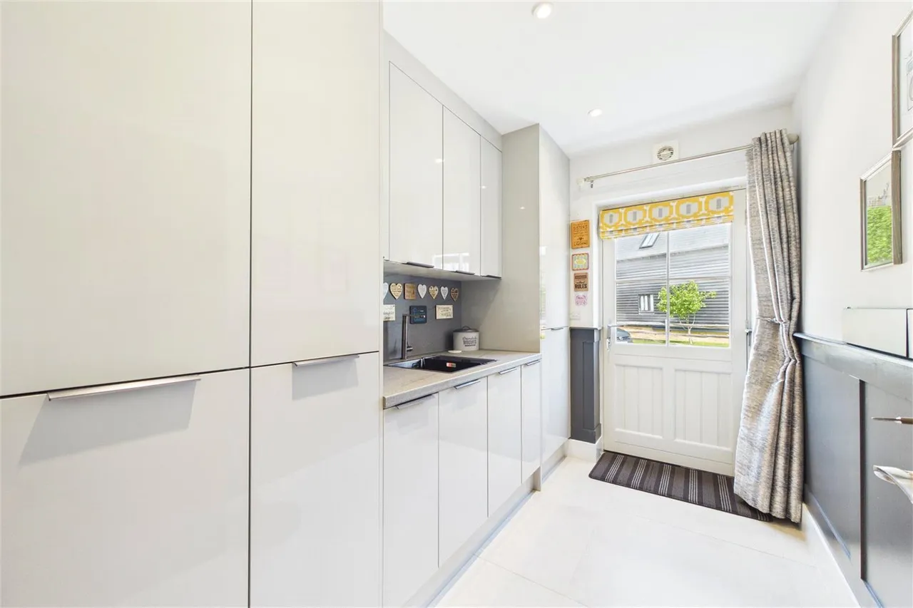 Doric Avenue, Chineham, RG24, photo 7
