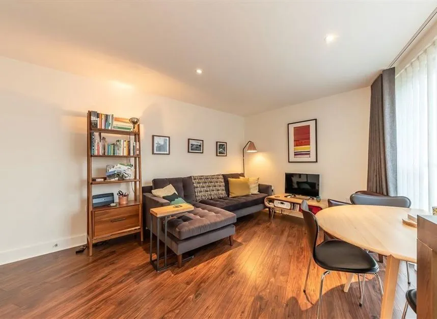 Salamanca Place, Vauxhall, SE1, photo 8
