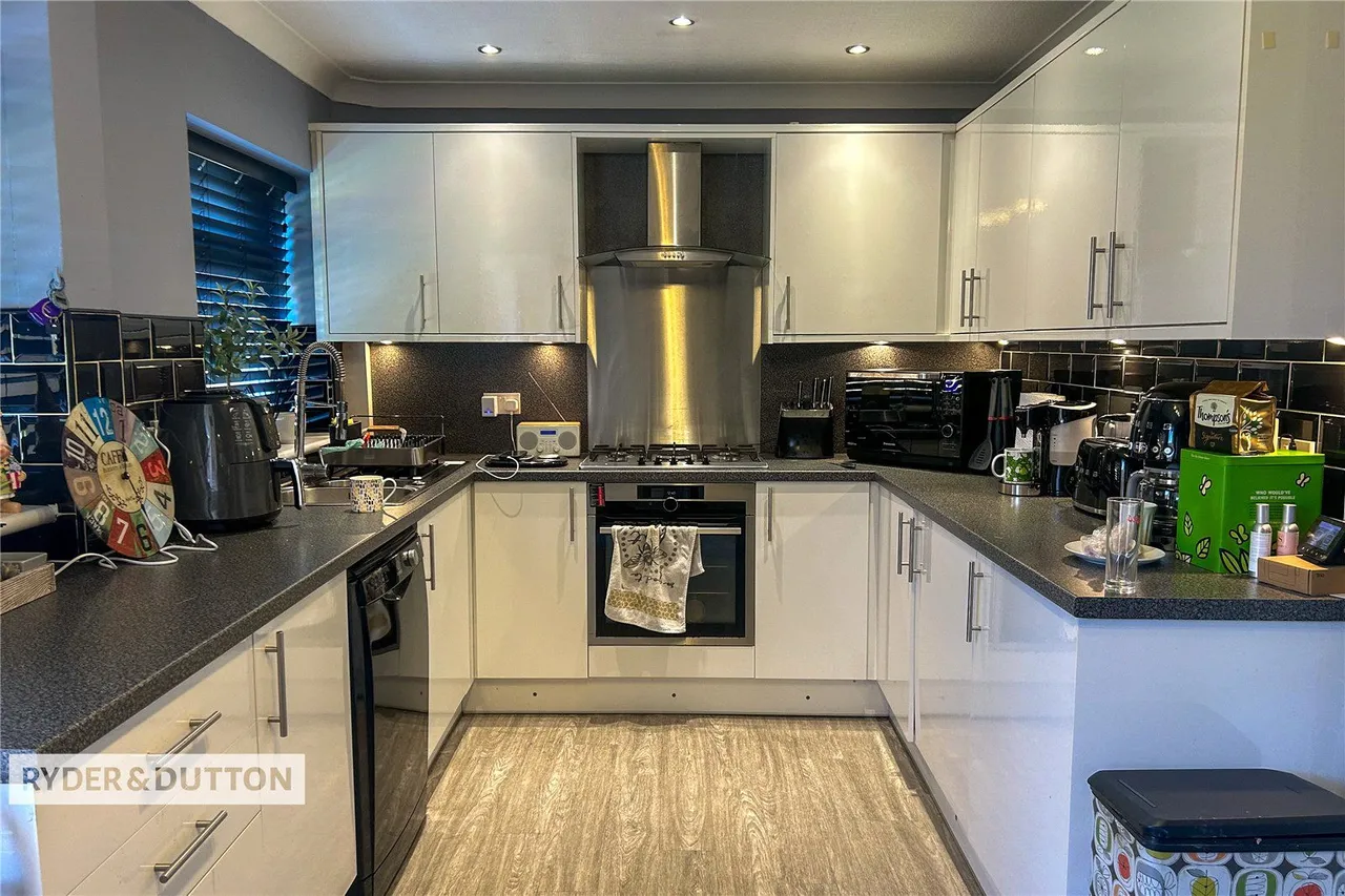 Shelley Road, Chadderton, OL9, photo 6