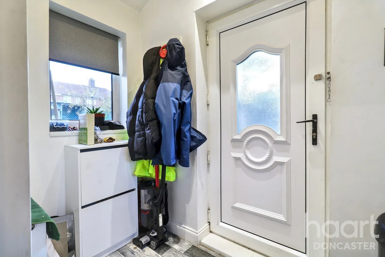 Warwick Road, Doncaster, DN2, photo 7