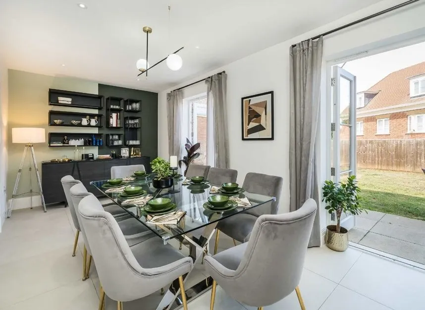 Kendrick Drive, Barnet, EN4, photo 2