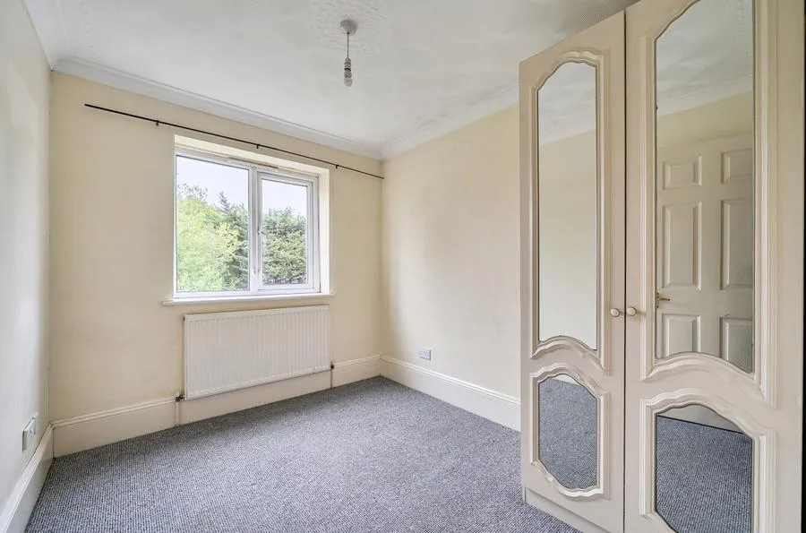 Basingstoke Road, Reading, RG2, photo 9