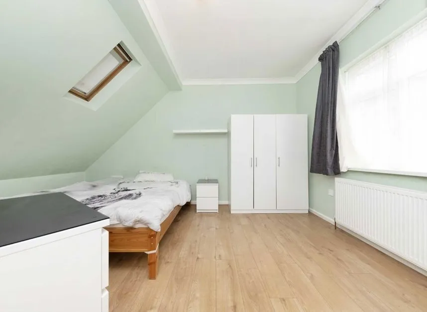 Gladstone Mews, Wood Green, N22, photo 8