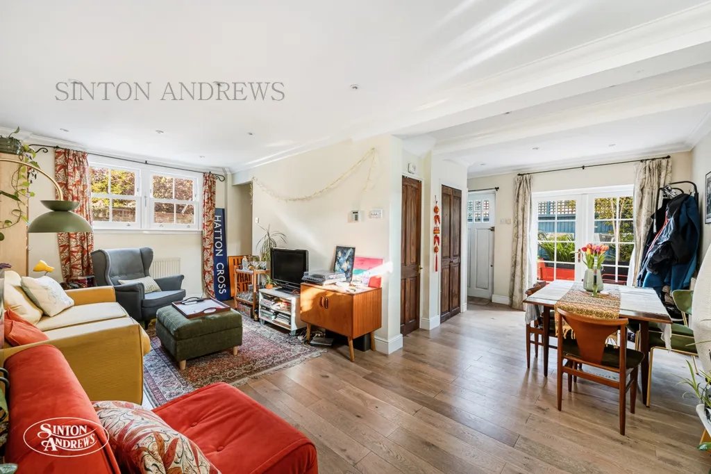 'The Lodge' Princes Road, Ealing, photo 3