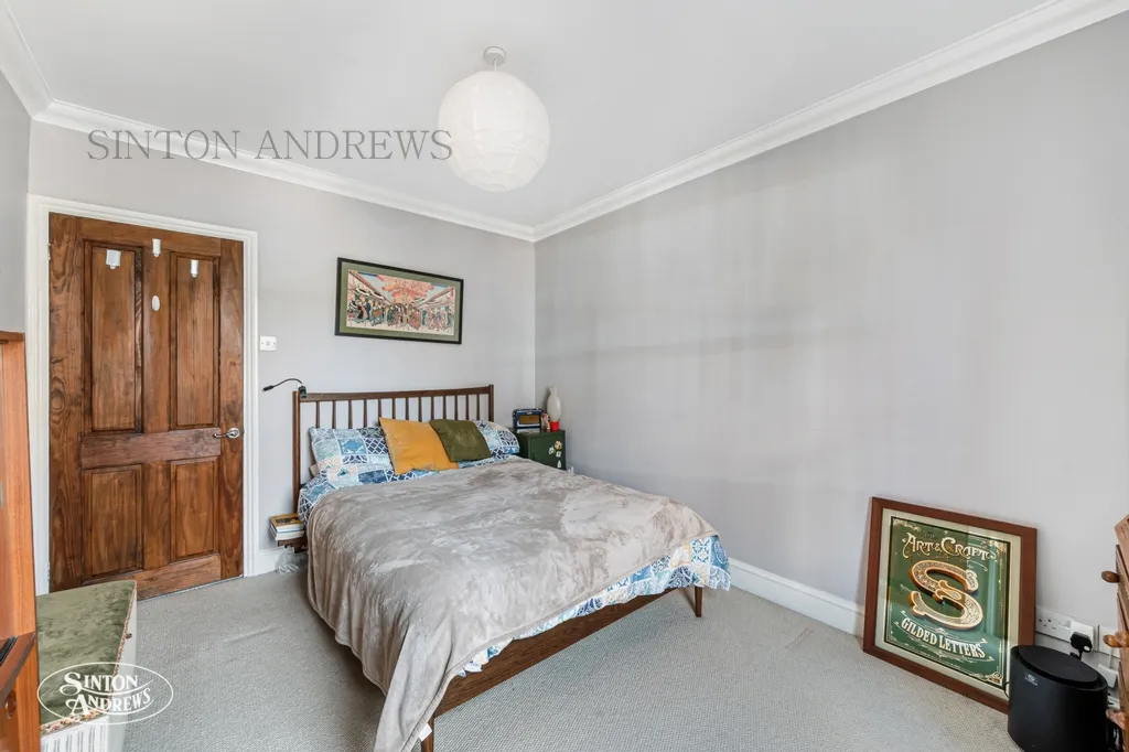 'The Lodge' Princes Road, Ealing, photo 8