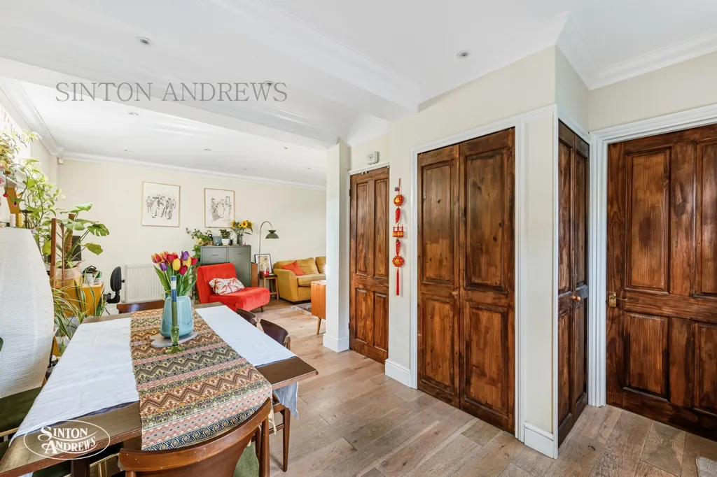 'The Lodge' Princes Road, Ealing, photo 10
