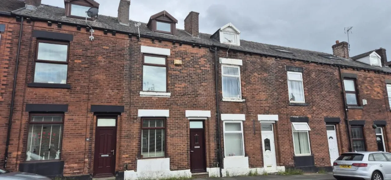 2 bed house for sale — Ridge Hill Lane, Stalybridge, Cheshire