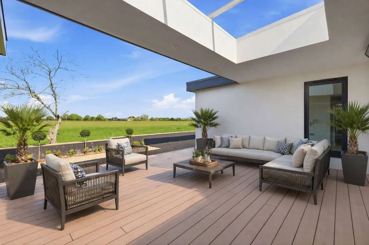 Gransmore Green, Felsted, Dunmow, Essex, CM6 3LA, photo 10