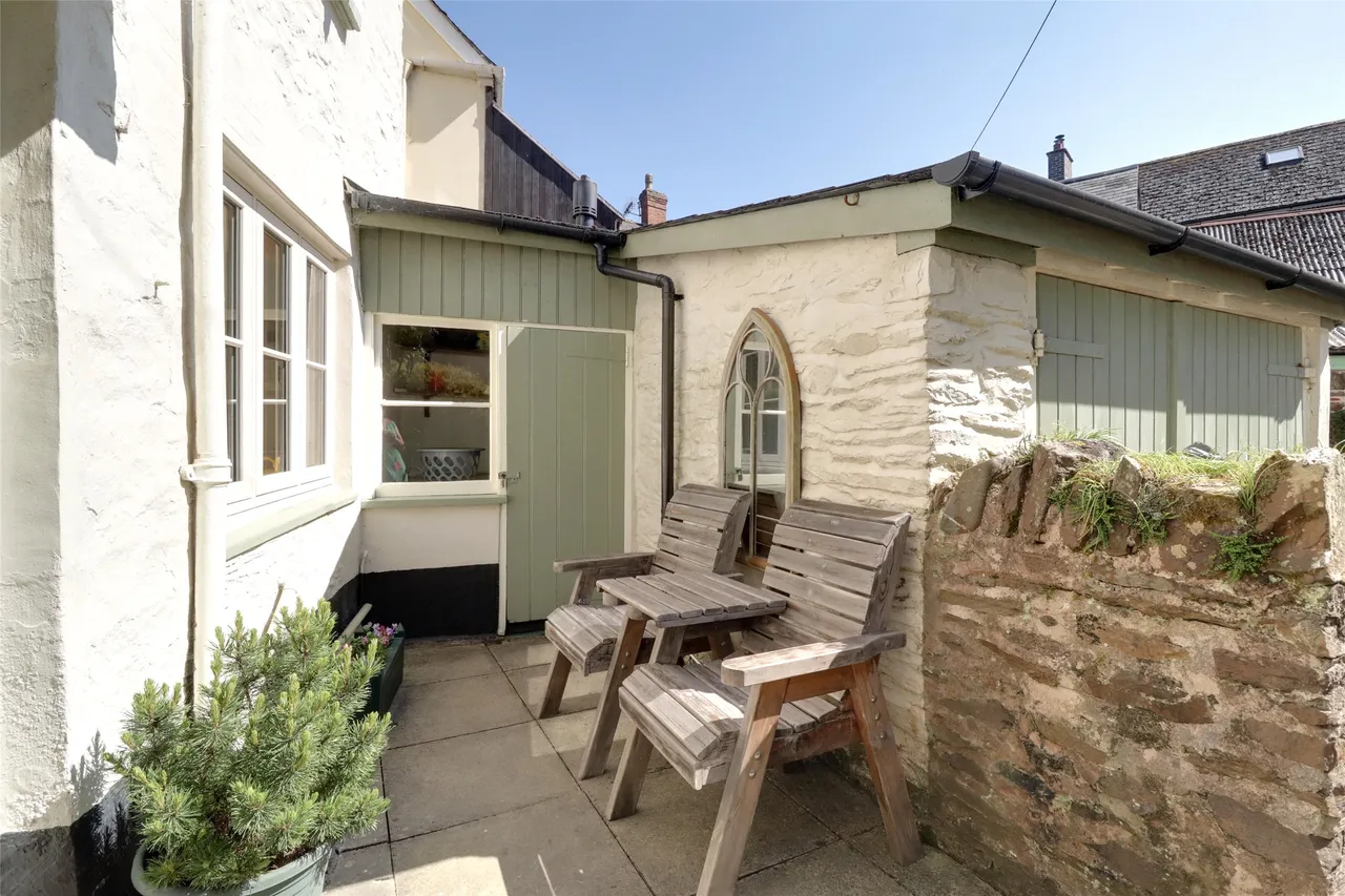 Chapel Street, Dulverton, TA22, photo 6