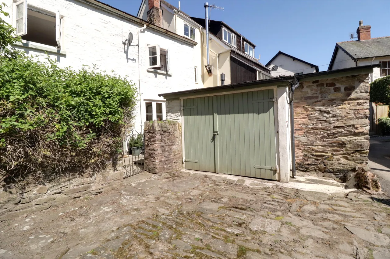 Chapel Street, Dulverton, TA22, photo 5