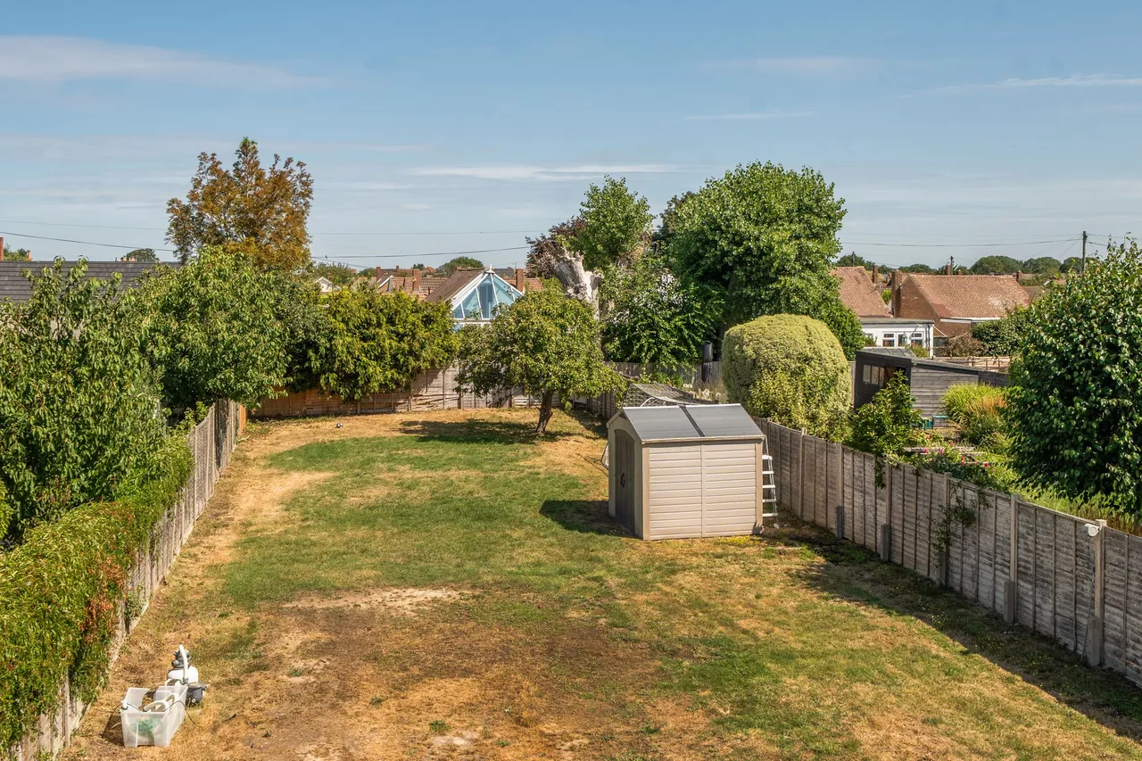 Hollow Lane, Hayling Island, PO11, photo 4
