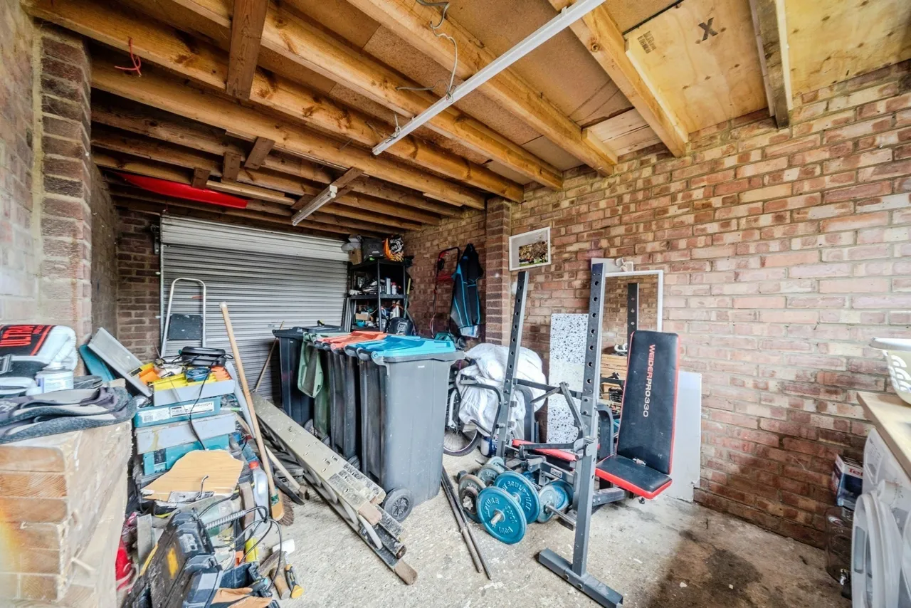 Spenlows Road, Bletchley, Milton Keynes, Buckinghamshire, MK3, photo 21