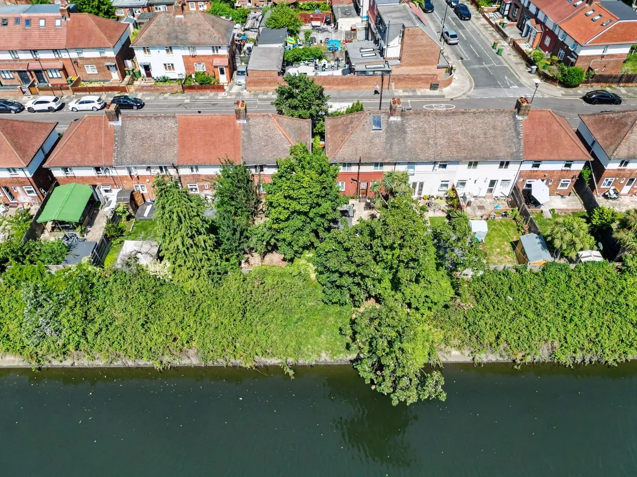 Bisson Road, Stratford, E15, photo 14