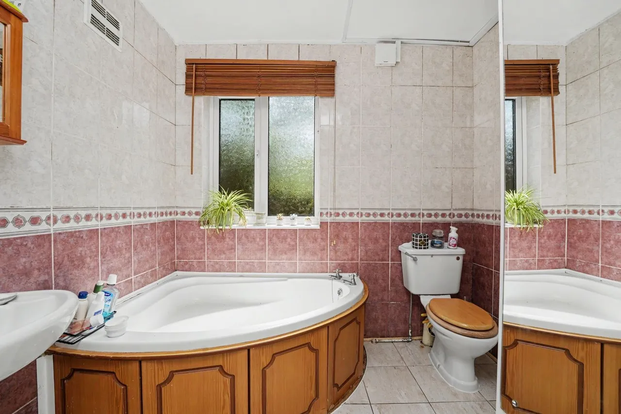 Bisson Road, Stratford, E15, photo 16