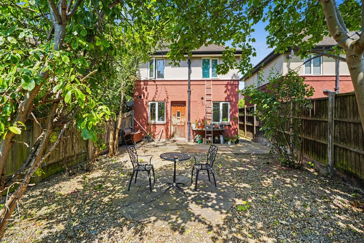 Bisson Road, Stratford, E15, photo 11