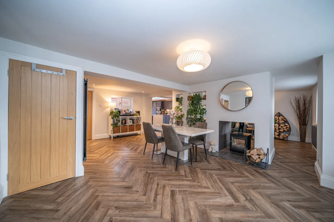 Weston Road, Aston Clinton, Aylesbury, photo 6
