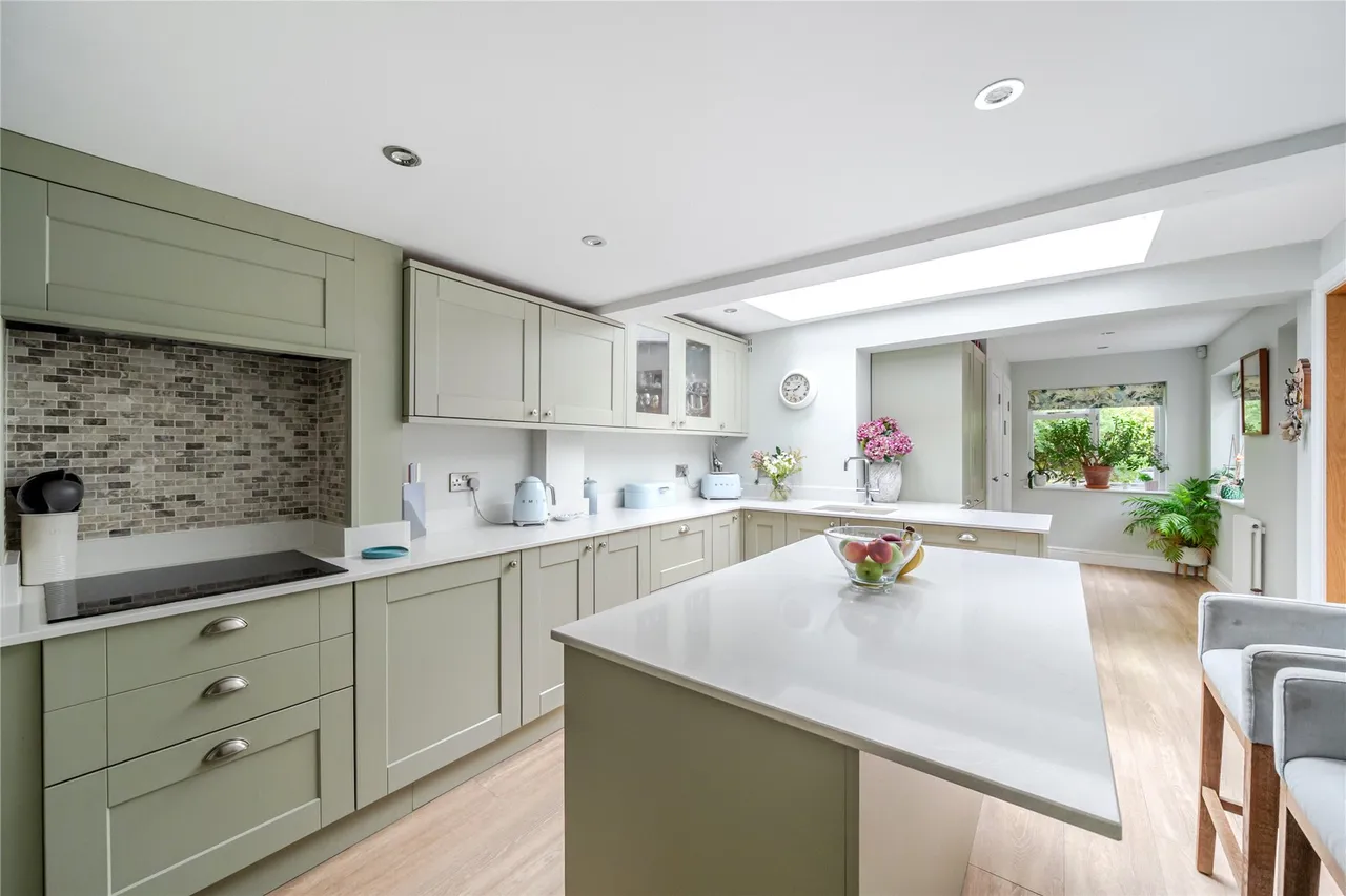 Elm Corner, Ockham, GU23, photo 2