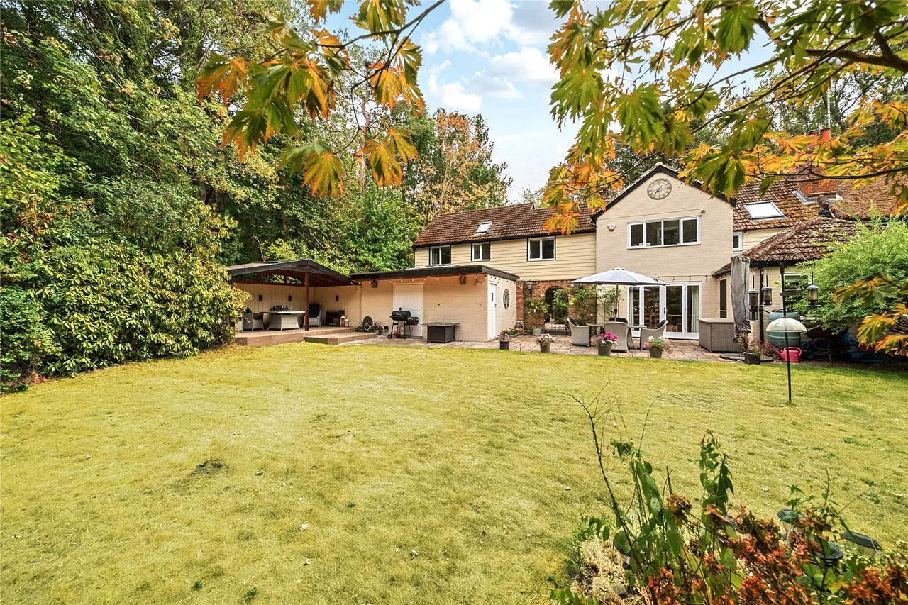 Elm Corner, Ockham, GU23, photo 3