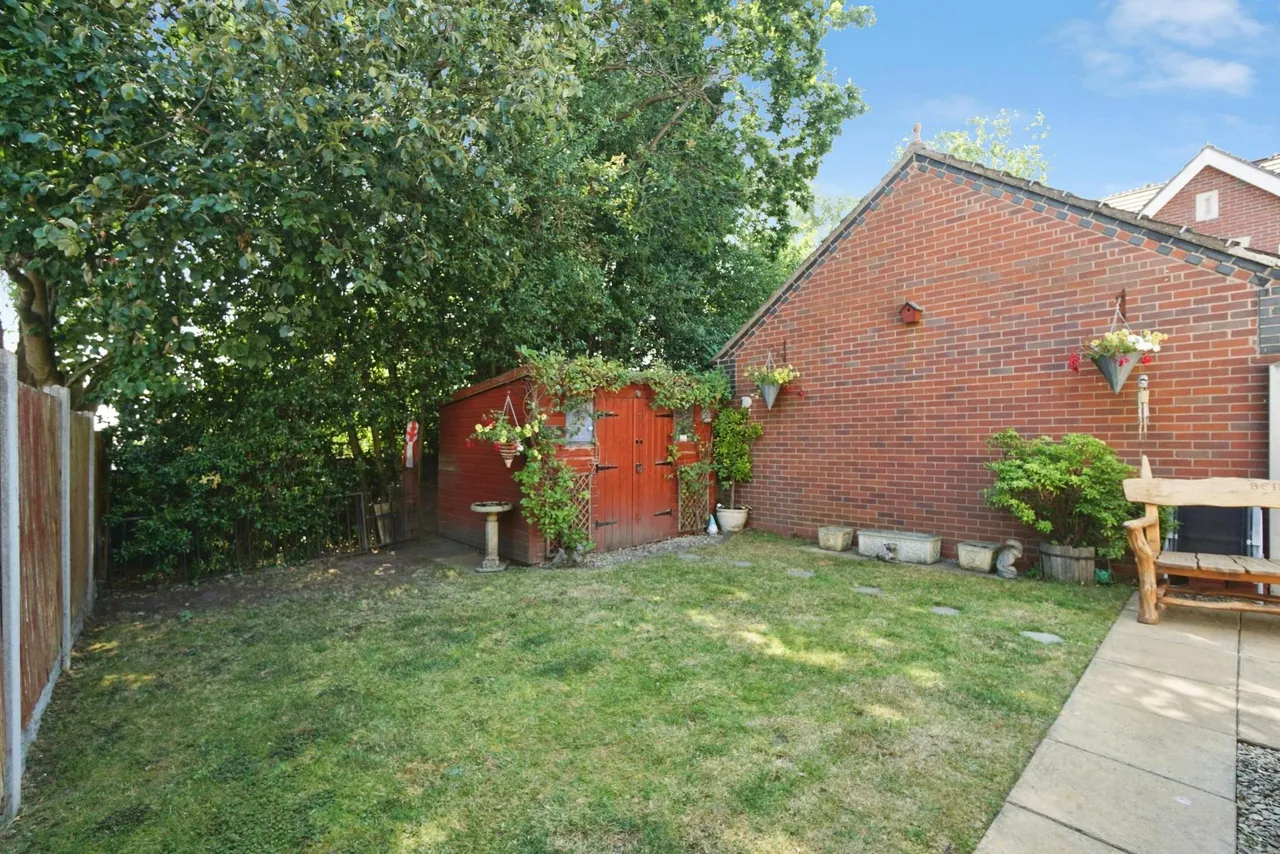 Bowness Grove, Coppice Farm, WV12, photo 20
