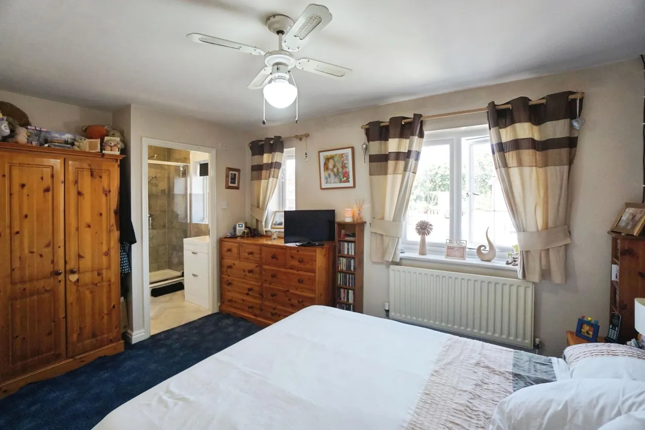 Bowness Grove, Coppice Farm, WV12, photo 13