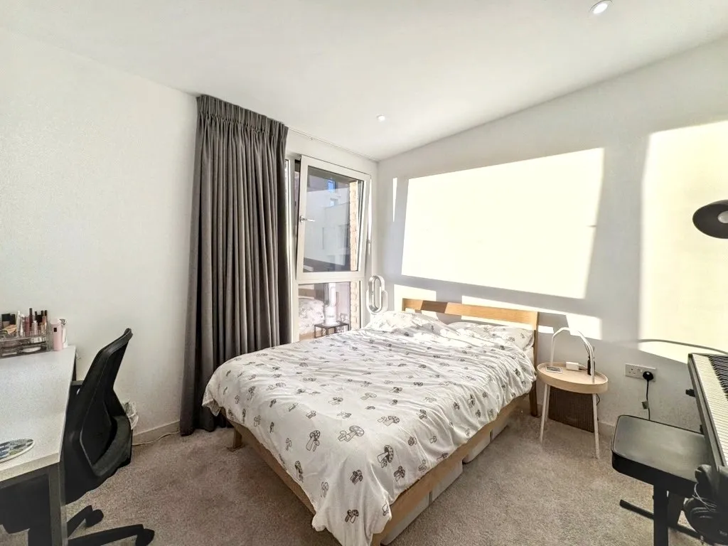 Moorhen Drive, NW9, photo 2